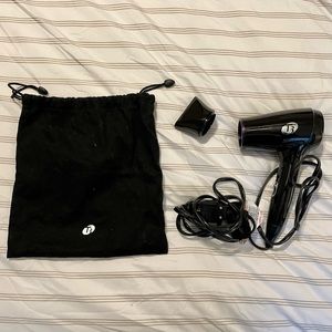 T3 Featherweight Compact Folding Dryer